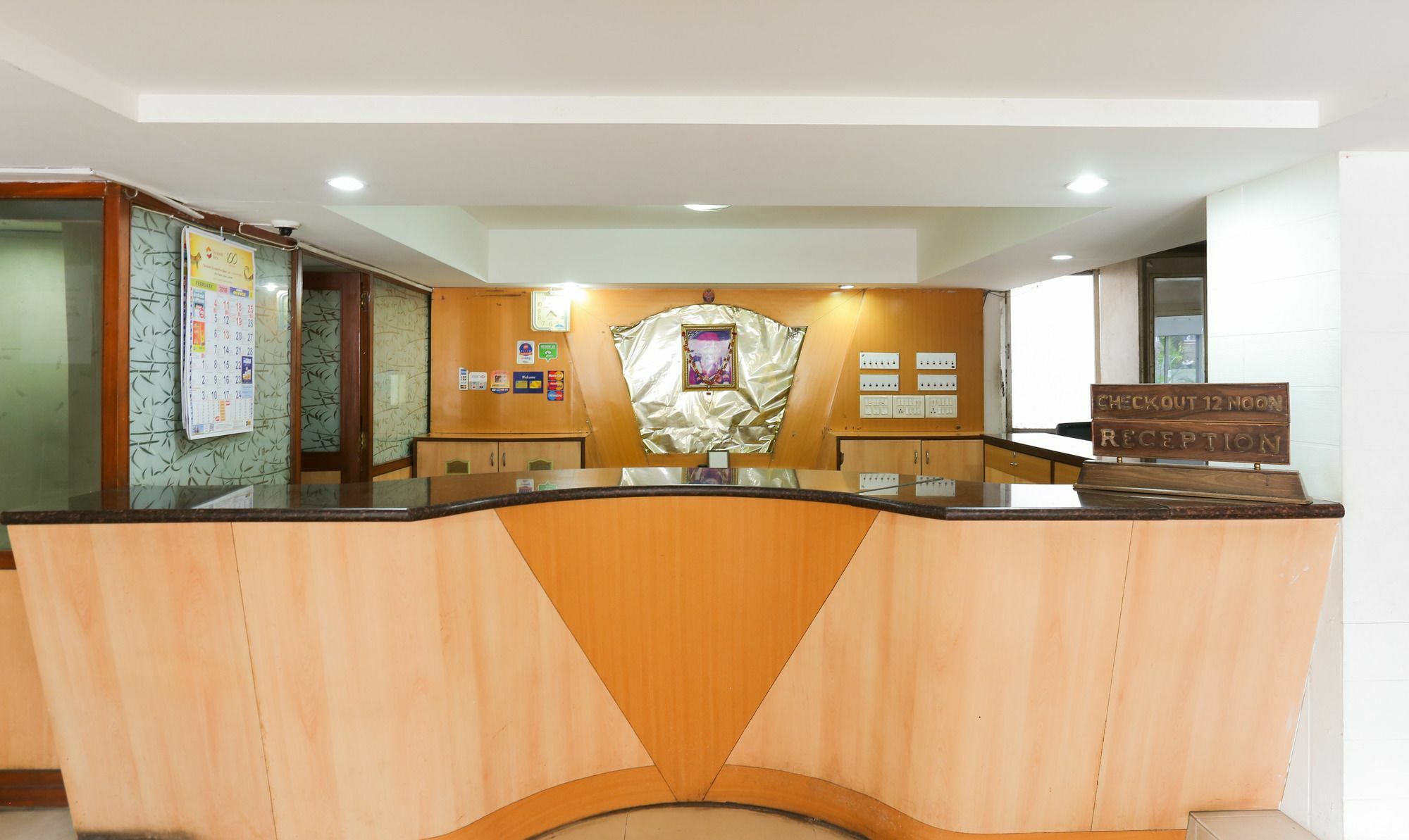 Itsy Hotels Hill View Ex Pune Exterior photo