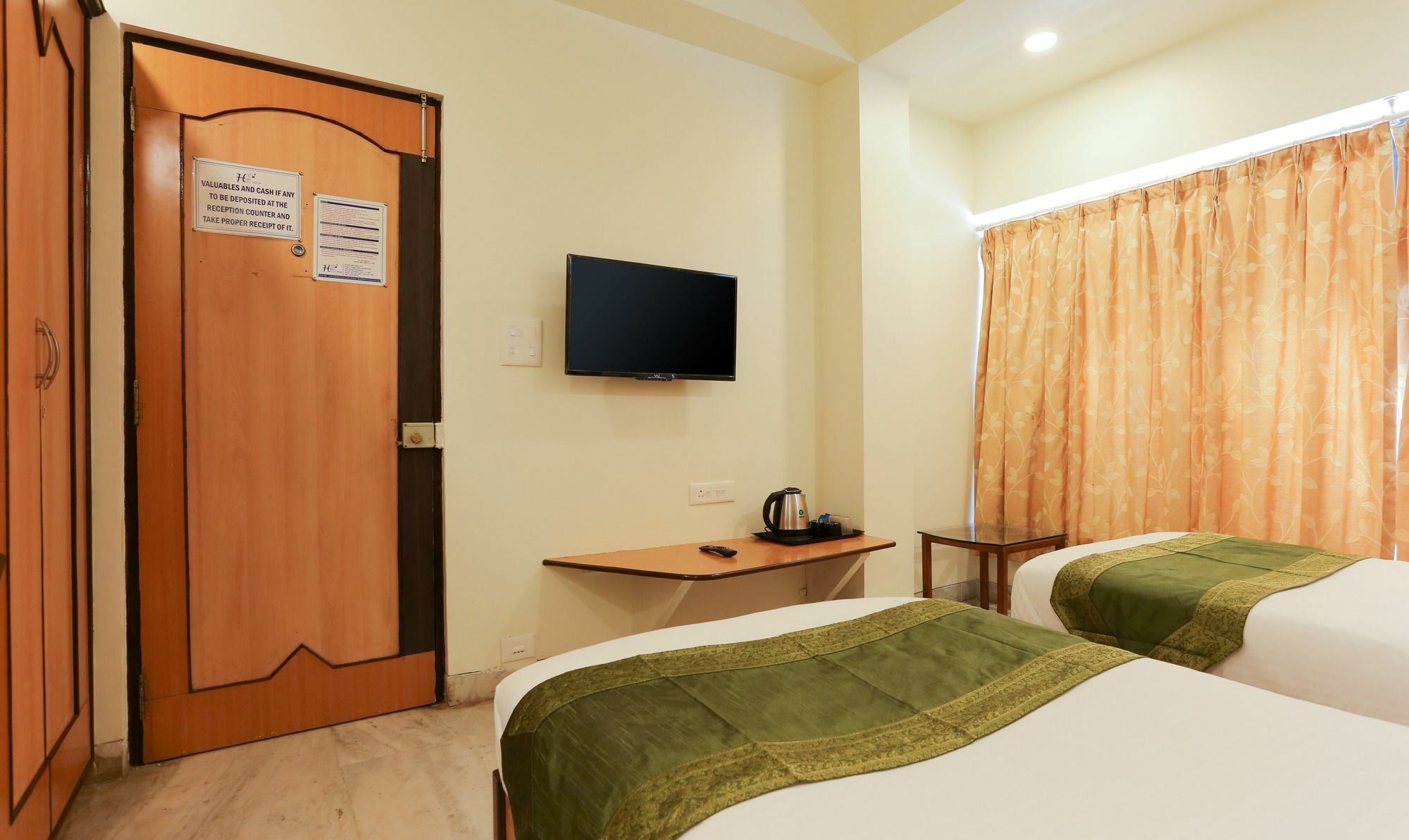 Itsy Hotels Hill View Ex Pune Exterior photo
