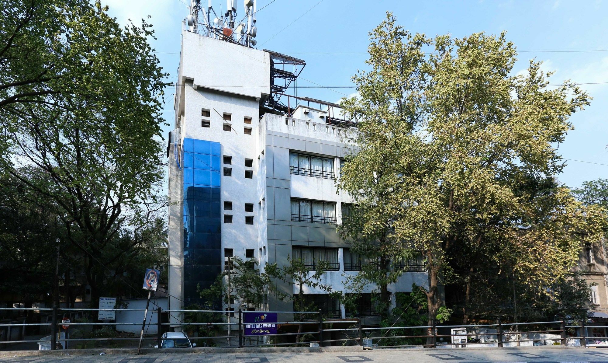 Itsy Hotels Hill View Ex Pune Exterior photo