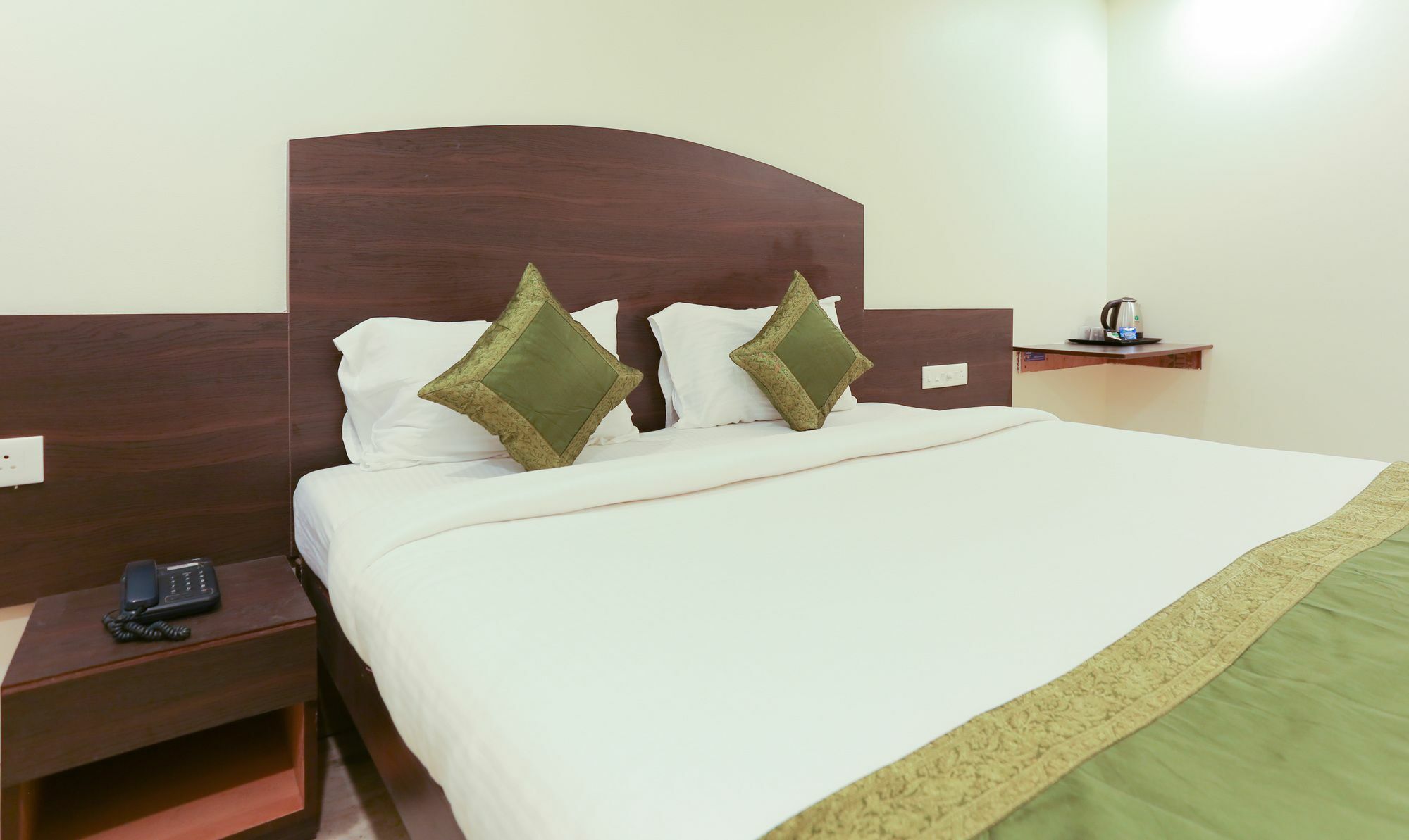 Itsy Hotels Hill View Ex Pune Exterior photo